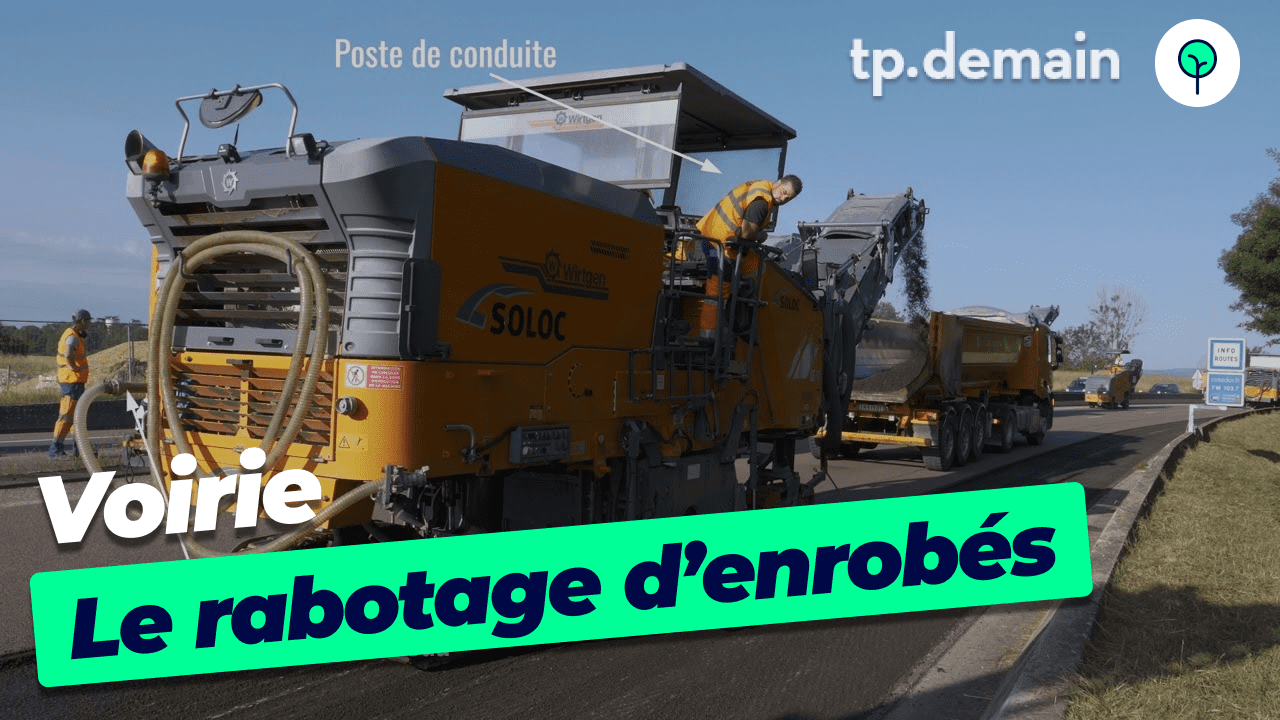 Guide complet sur le rabotage de chaussée, illustrant les étapes clés et l'importance du recyclage du fraisat.